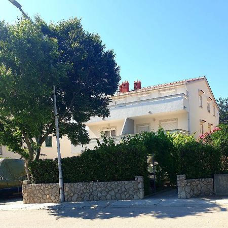 Apartments Kraljic I Baška Eksteriør bilde