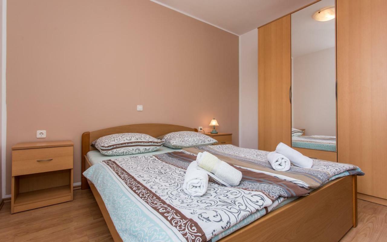Apartments Kraljic I Baška Eksteriør bilde