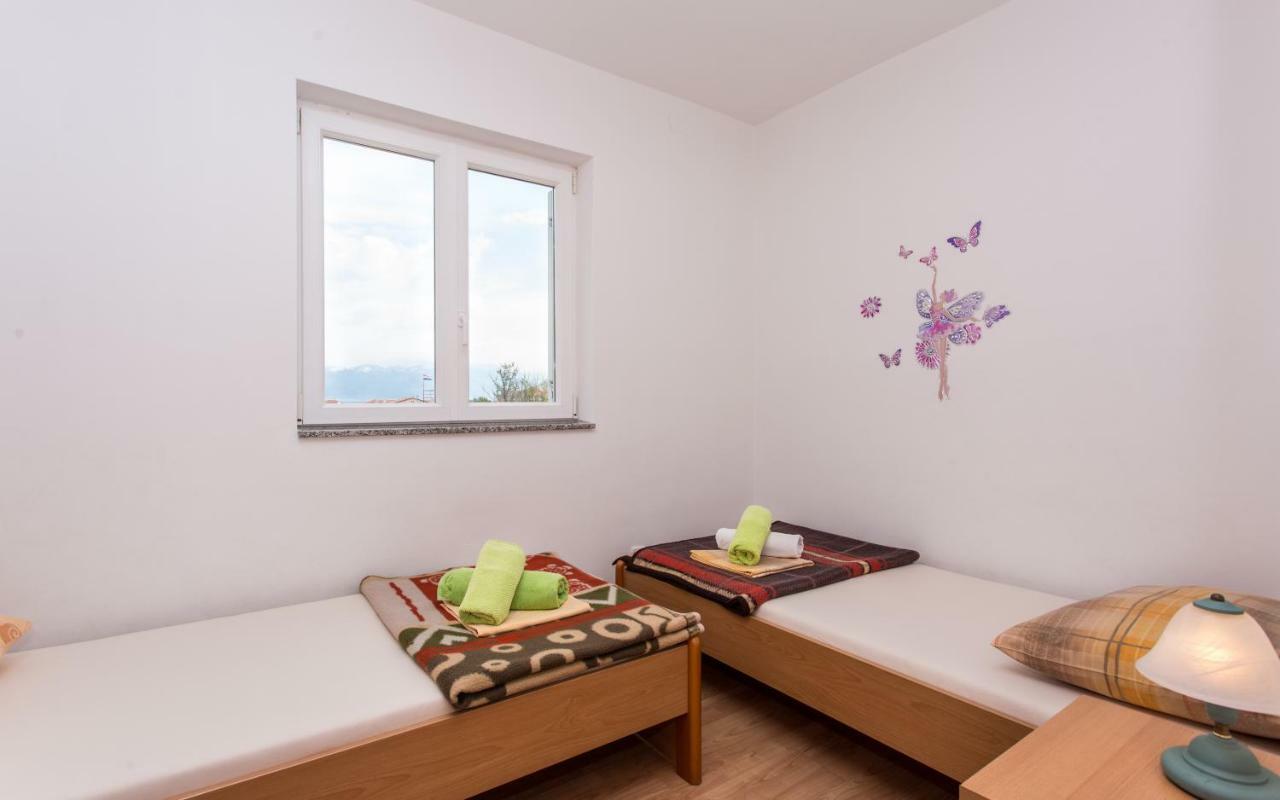 Apartments Kraljic I Baška Eksteriør bilde