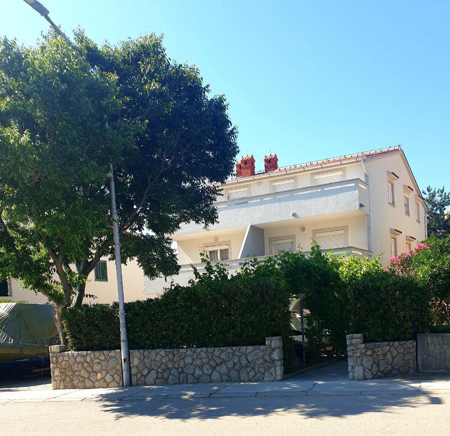 Apartments Kraljic I Baška Eksteriør bilde